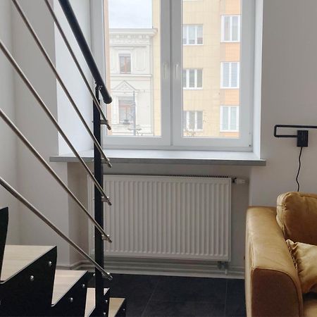 Off Side Story Apartment 우치 외부 사진